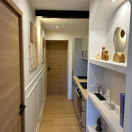 Vieil - La Clef Des Remparts 2bdr & 2 Bth With Balcony Lejlighed Antibes